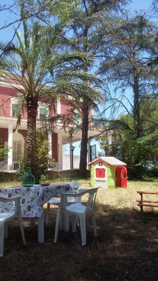 Casina Nel Salento Lägenhet Lecce Exteriör bild